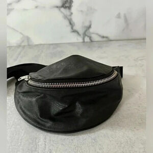 Belt bag/Fanny Pack with exposed zipper